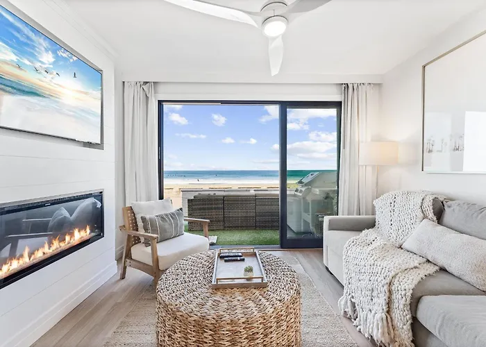 Luxury Ground N Oceanfront Unit With Patio Lounge