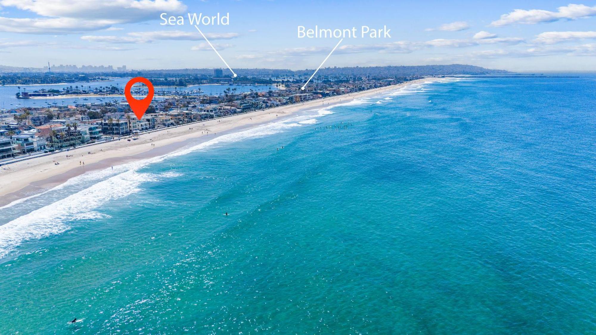 Holiday home Luxury Ground N Oceanfront Unit With Patio Lounge San Diego
